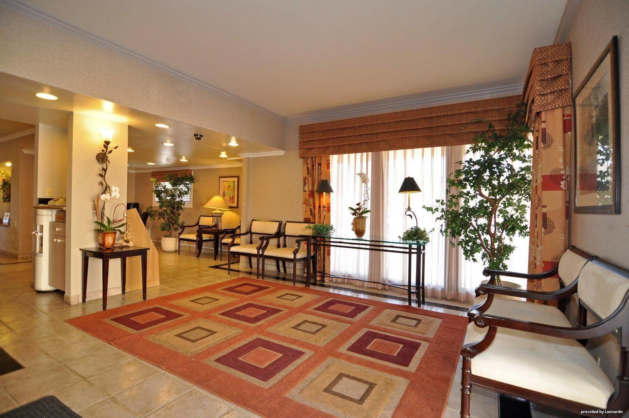 Monterey Park Inn 내부 사진